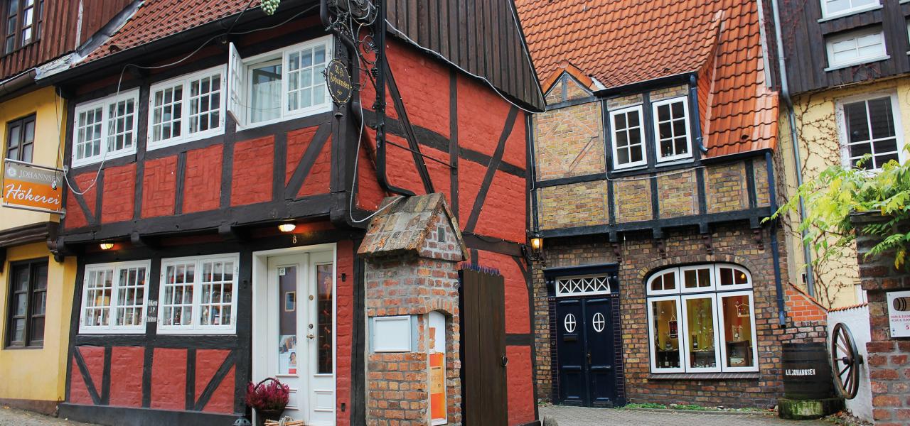 Johannsen-Rum har til huse i bygning nummer seks på den stejle Marienstraße og tilbyder rundvisninger i det gamle romhus i sommerhalvåret.