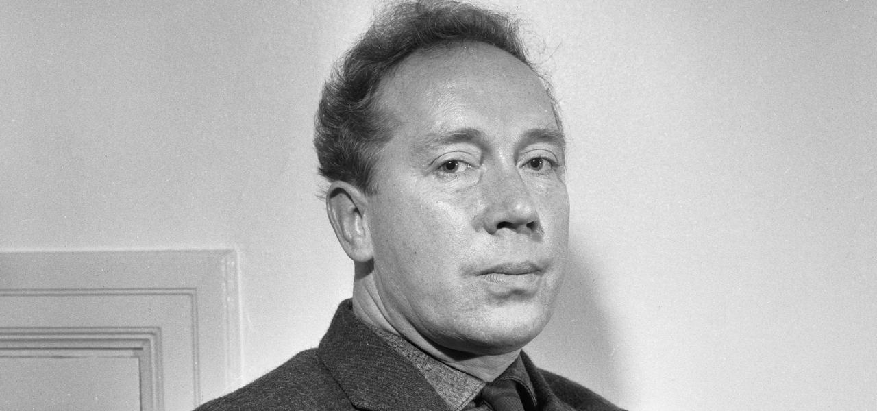 Den sydslesvigske forfatter Willy-August Linnemann har fået en mindeplade på Flensborghus Den sydslesvigske forfatter Willy-August Linnemann har fået en mindeplade på Flensborghus