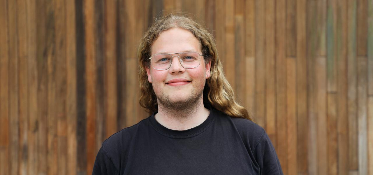 “Jeg ser Roskilde Festival som en hjørnesten i foreningen. Det er både en vigtig indkomst, men også et sted, hvor fællesskabet styrkes mellem både eksisterende medlemmer og potentielle nye medlemmer. Det skal vi udnytte, så indsatsen og fællesskabet strækker sig længere end festivaldagene”, siger Bo Sösemann. 