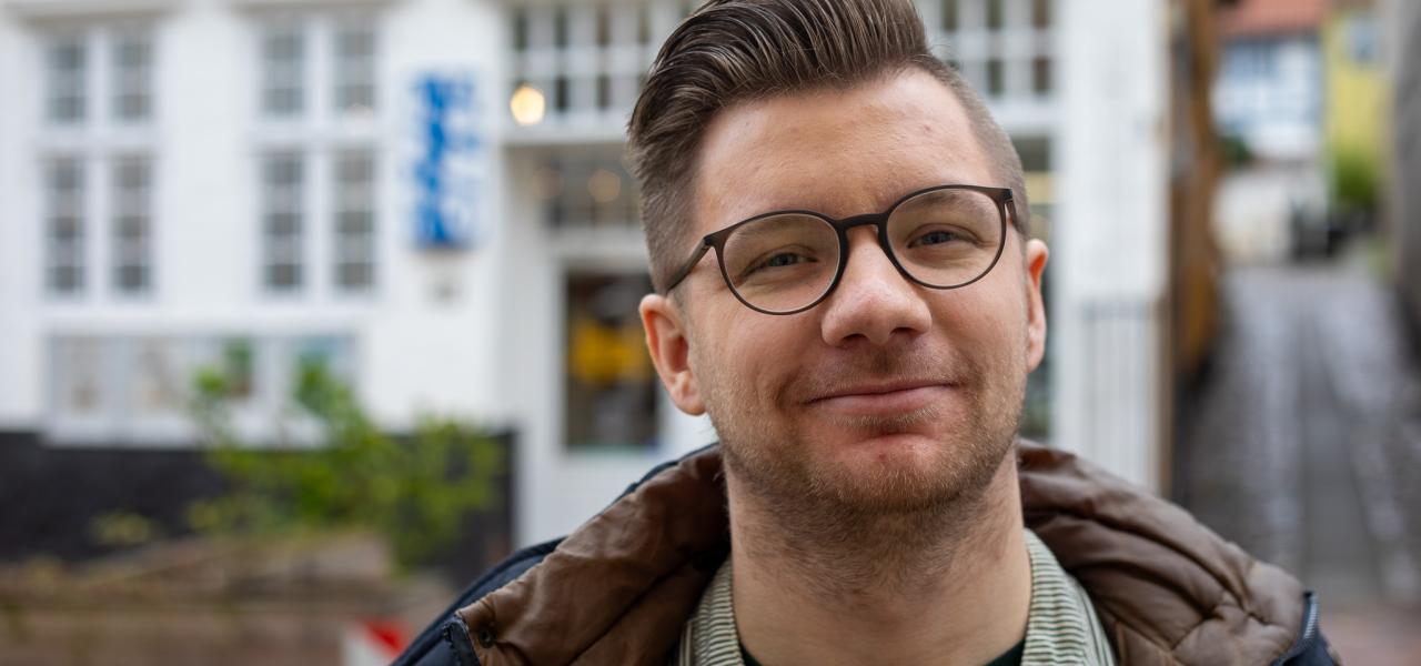 25-årige Mads Lausten er ny formand for Sydslesvigs danske Ungdomsforeninger (SdU).