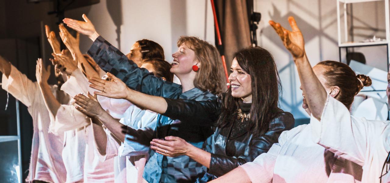 Knap 220 mennesker var til stede, da operaen ‘Franciska – Efterbilleder til fremtiden’ havde premiere i Folkehjem i Aabenraa.