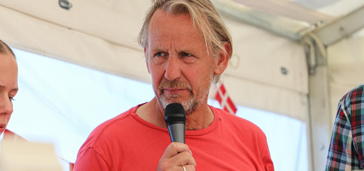 Tiden og ressourcerne til at komme ud i landet og opleve nogle af de her steder bliver mindre og mindre. Så scenariekasser og lydfortællinger er en rigtig god vej, siger rektor for UC Syd, Alexander von Oettingen.