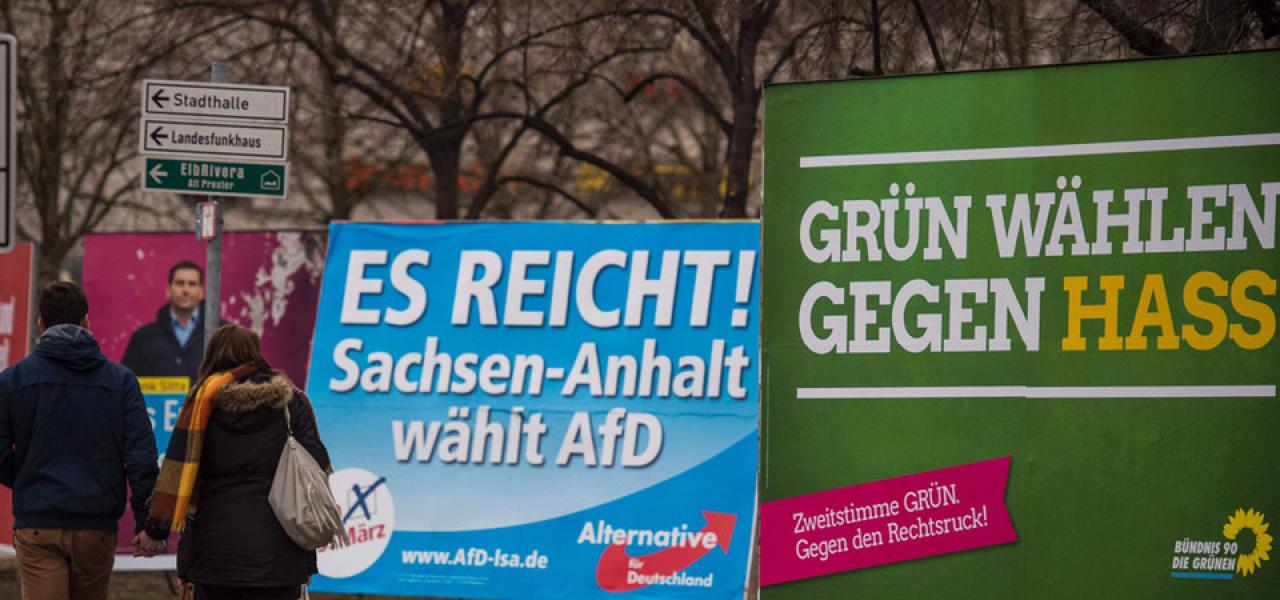 Højrefløjspartiet AfD fik 24 procent af stemmerne ved delstatsvalget i Sachsen-Anhalt i marts. Partiet har nu kurs mod Forbundsdagen. Højrefløjspartiet AfD fik 24 procent af stemmerne ved delstatsvalget i Sachsen-Anhalt i marts. Partiet har nu kurs mod Forbundsdagen.