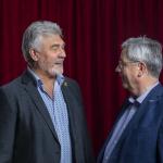 Hinrich Jürgensen (t.v.) og Jens A. Christiansen er enige om, at hverken det tyske mindretal i Sønderjylland eller det danske mindretal i Sydslesvig har grund til at fejre 100-året for Genforeningen, da de to mindretal ikke blev genforenet. Men de vil gerne være med til at markere 100-året for den fredelige grænsedragning i 1920. Hinrich Jürgensen (t.v.) og Jens A. Christiansen er enige om, at hverken det tyske mindretal i Sønderjylland eller det danske mindretal i Sydslesvig har grund til at fejre 100-året for Genforeningen, da de to mindretal ikke blev genforenet. Men de vil gerne være med til at markere 100-året for den fredelige grænsedragning i 1920.