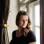Forfatter Sissel-Jo Gazan, der bor og arbejder i Berlin, udgiver sin næste roman ‘Hvide blomster’ 6. oktober på Politikens Forlag. Forfatter Sissel-Jo Gazan, der bor og arbejder i Berlin, udgiver sin næste roman ‘Hvide blomster’ 6. oktober på Politikens Forlag.