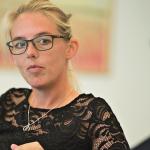 “Der er en masse ting, jeg ikke selv ved nok om. Det fik mig til at melde mig ind i Grænseforeningen”, siger Kristina A. Jepsen, der gerne vil give historien om grænselandet videre til sin niårige søn. “Der er en masse ting, jeg ikke selv ved nok om. Det fik mig til at melde mig ind i Grænseforeningen”, siger Kristina A. Jepsen, der gerne vil give historien om grænselandet videre til sin niårige søn.