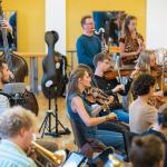 folkBALTICA Festival leverer på 19. år samarbejde, kunst og venskab på tværs af den dansk-tyske grænse. folkBALTICA Ensemblet bidrager også til grænselandets 50 år gamle, musikalske kulturmanifestation med talent og perspektiv på grænselandets traditioner.