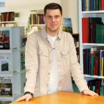 Rejhan Bosnjak fra Dansk Centralbibliotek for Sydslesvig. Rejhan Bosnjak fra Dansk Centralbibliotek for Sydslesvig.