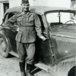 Frederik Petrsen, dansk sydslesviger i tysk uniform. Privatfoto stillet til rådighed af Studieafdelingen ved Dansk Centralbibliotek for Sydslesvig. Frederik Petrsen, dansk sydslesviger i tysk uniform. Privatfoto stillet til rådighed af Studieafdelingen ved Dansk Centralbibliotek for Sydslesvig.