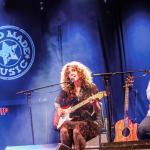 Nolwen Korbell er fransk statsborger, men fra mindretallet i Bretagne, og hun synger på bretonsk.