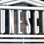 Unescos Verdensarvliste, som sidste år fik tilføjet Chritianstiansfeld og parforcejagtlandskaberne i Nordsjælland, kender de fleste. Mindre kendt er det, at Unesco også har en liste over immaterielle, kulturskabte værdier, som Danmark endnu ikke optræder på. Det vil Bertel Haarder lave om på ved at foreslå den dansk-tyske mindretalsmodel optages på listen i forbindelse med 100-året for Genforeningen i 2020. Unescos Verdensarvliste, som sidste år fik tilføjet Chritianstiansfeld og parforcejagtlandskaberne i Nordsjælland, kender de fleste. Mindre kendt er det, at Unesco også har en liste over immaterielle, kulturskabte værdier, som Danmark endnu ikke optræder på. Det vil Bertel Haarder lave om på ved at foreslå den dansk-tyske mindretalsmodel optages på listen i forbindelse med 100-året for Genforeningen i 2020.