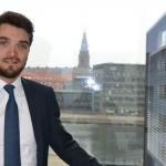 Felix van Bergen arbejder i Nordea, der har sit hovedkontor i Danmark på Christianshavn med udsigt til bl.a. Christiansborg. Han besøger sin familie i Sydslesvig ca. fire gange om året, men har ingen planer om at flytte tilbage til Sydslesvig: ”Jeg står her midt i mit danske liv”, siger han.  Felix van Bergen arbejder i Nordea, der har sit hovedkontor i Danmark på Christianshavn med udsigt til bl.a. Christiansborg. Han besøger sin familie i Sydslesvig ca. fire gange om året, men har ingen planer om at flytte tilbage til Sydslesvig: ”Jeg står her midt i mit danske liv”, siger han.