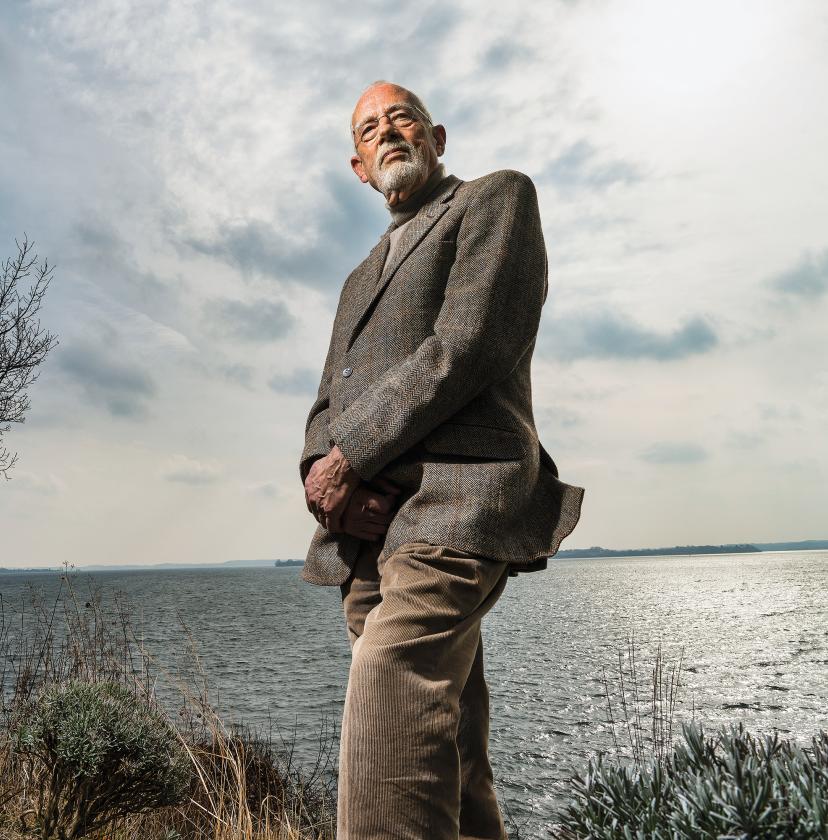 Hans Heinrich Hansen, der er tidligere præsident for den europæiske mindretalsorganisation FUEN, har boet i Sønderjylland hele sit liv. I dag bor han med sin hustru i Egernsund med udsigt over Flensborg Fjord.