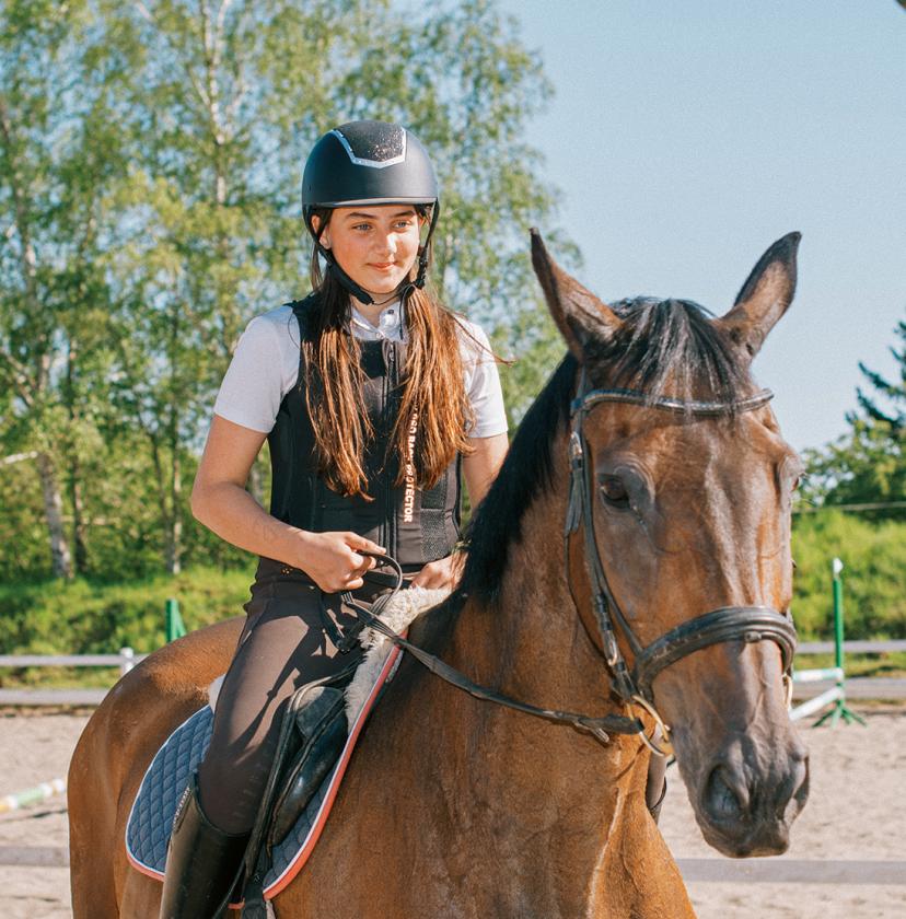 Naja Duelund fik en ny veninde, som deler interessen for hesten og hestens pleje.